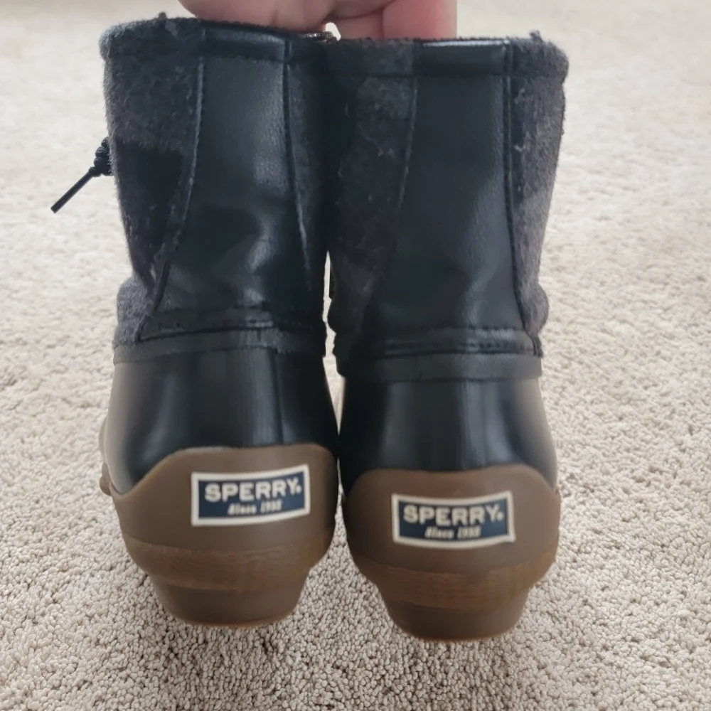Sperry Saltwater Buffalo Check Duck Boot 9.5